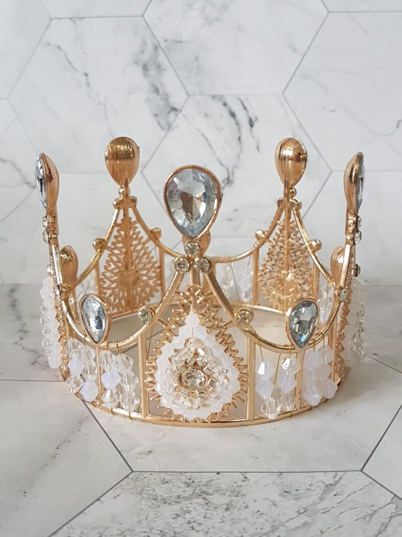 Rose Gold crown tiara cake topper figurine, Food & Drinks, Chilled ...