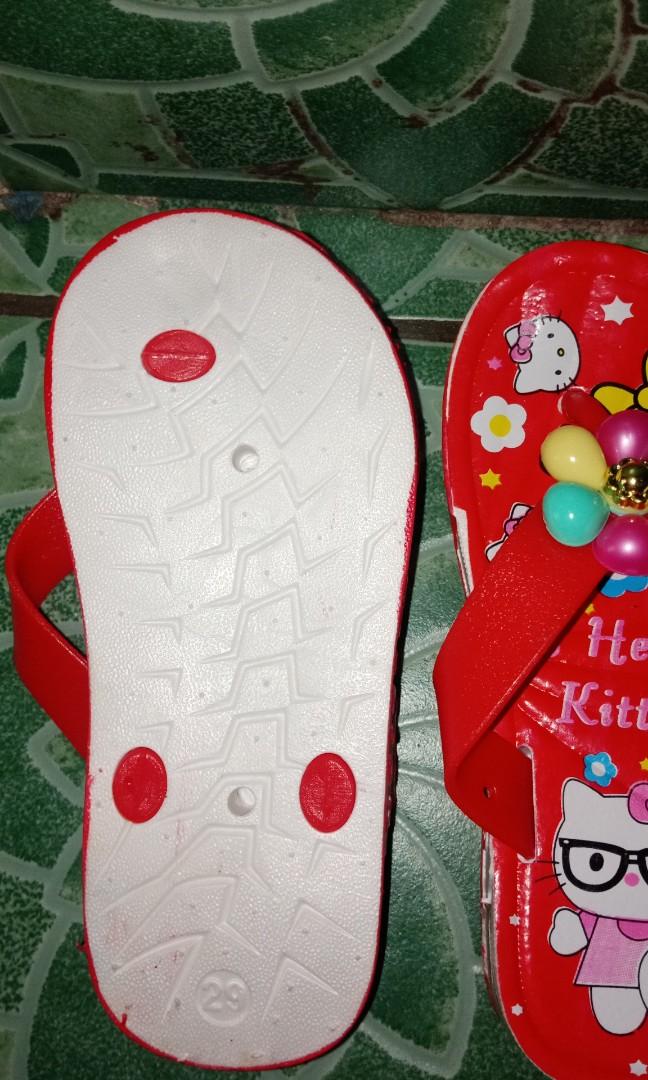 Sendal Karakter Hello Kity Bisa Nyala Bayi Anak Lainnya Di Carousell