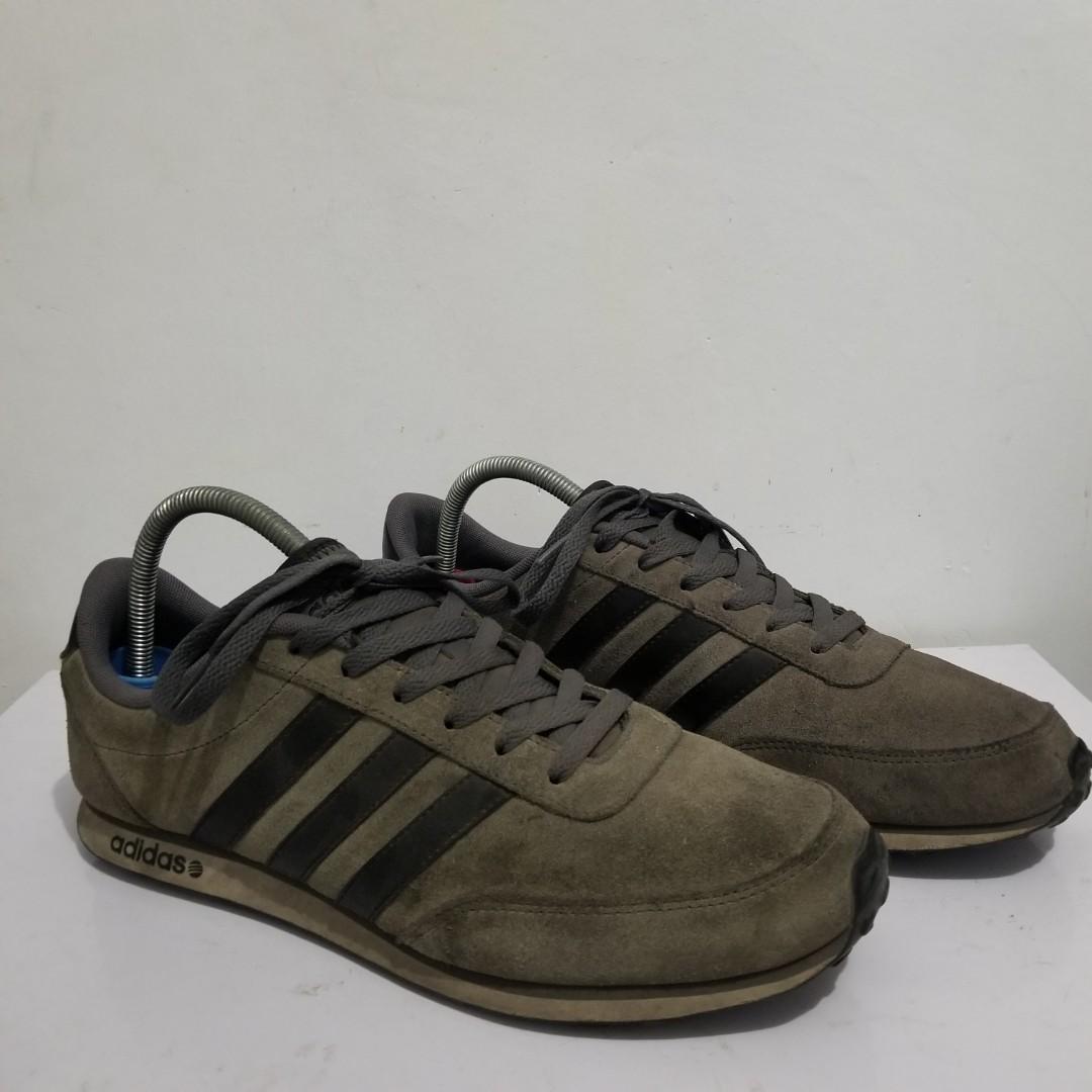 adidas neo 44