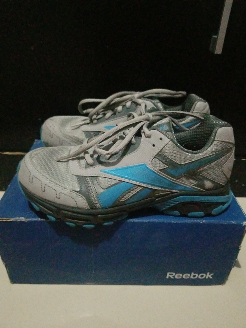 Harga sepatu reebok dmx ride top