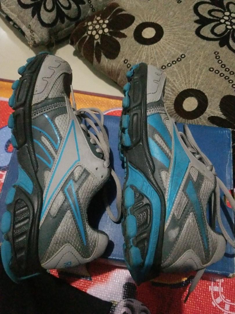 Harga sepatu reebok dmx ride top