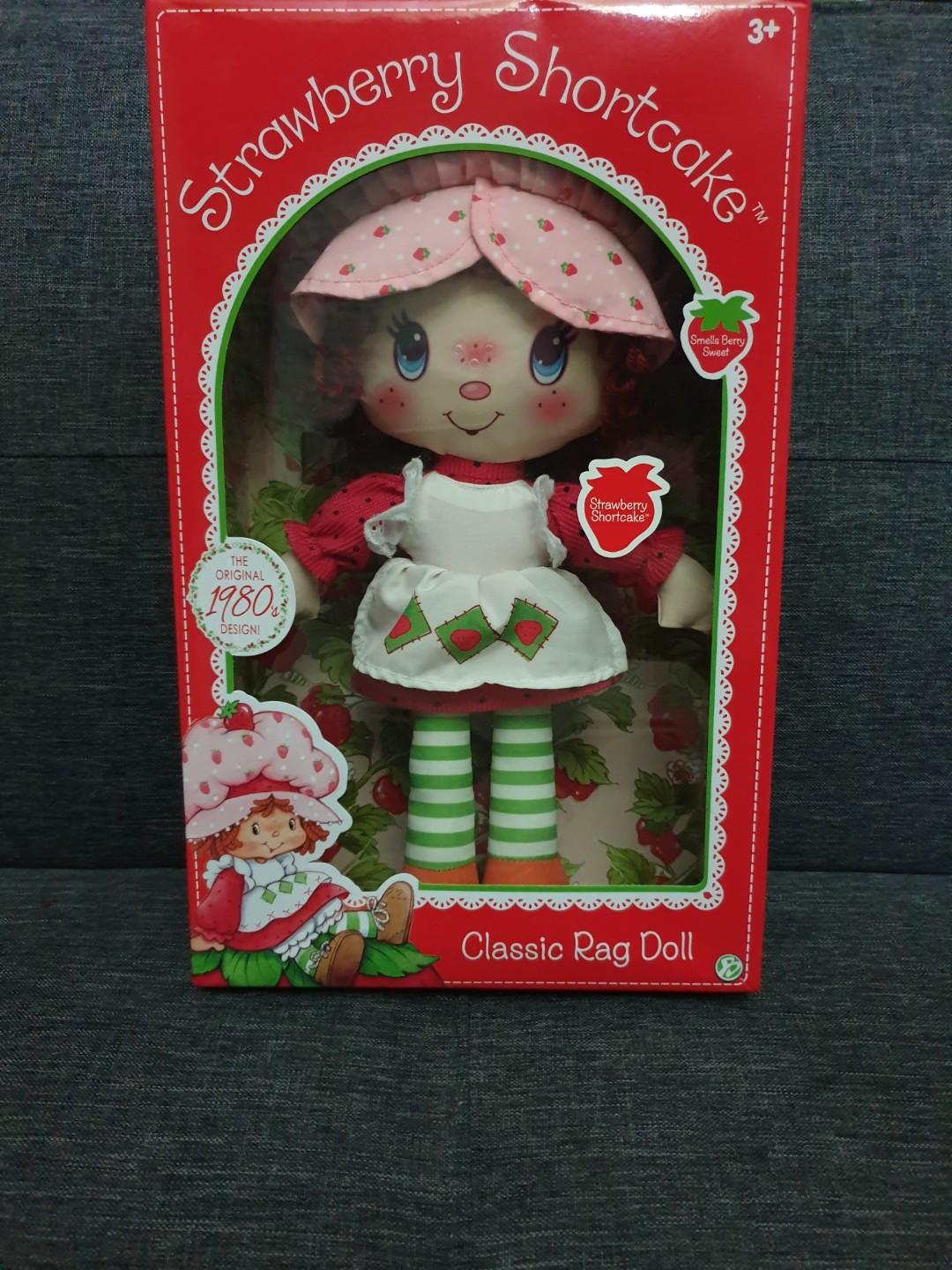 strawberry shortcake classic rag doll