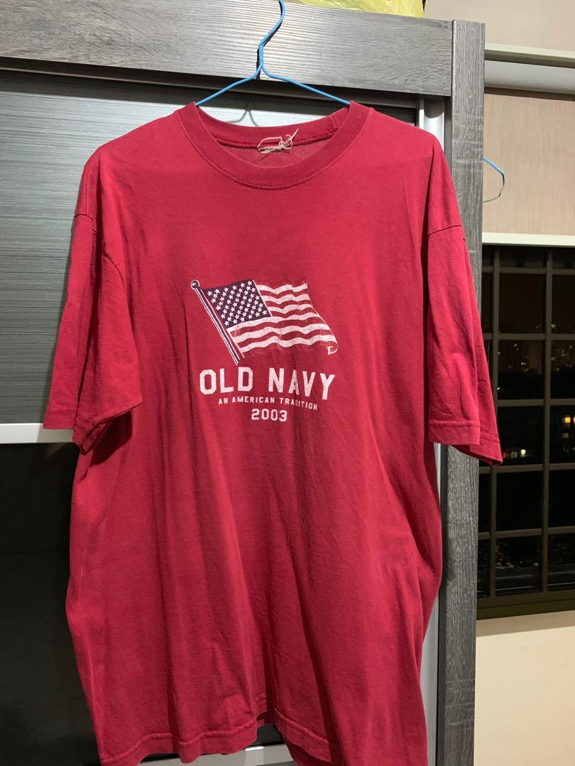 Vintage old navy tee, Men's Fashion 