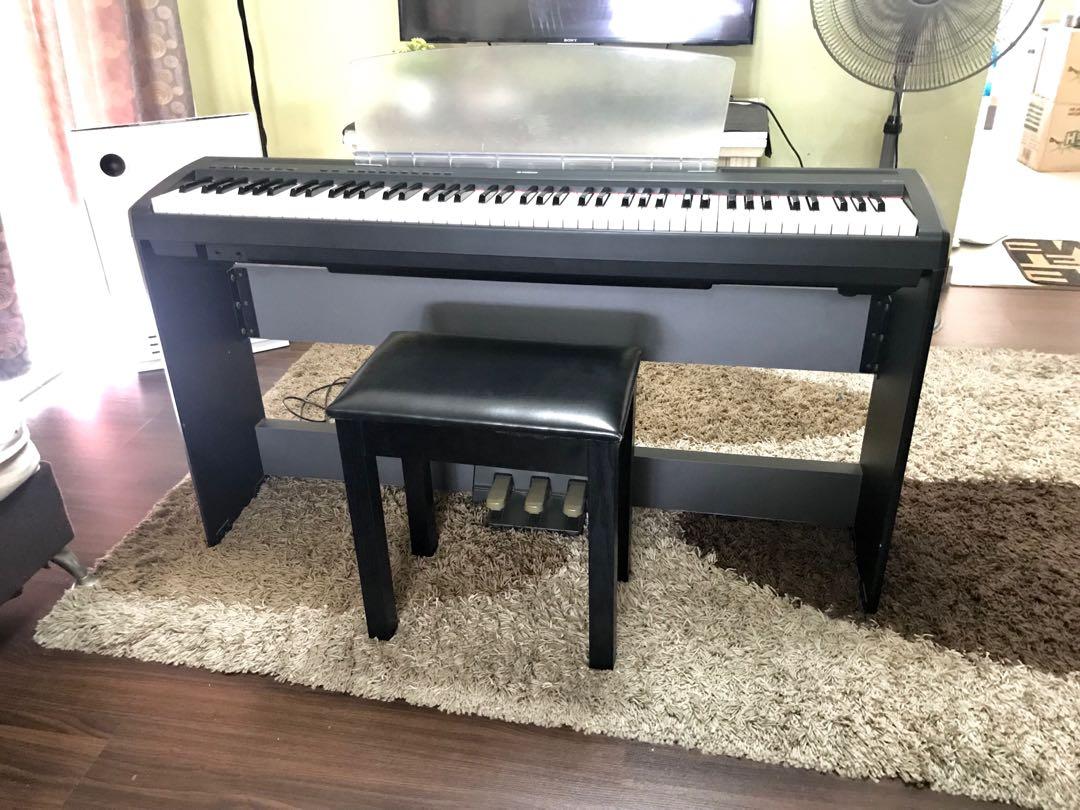 Yamaha Digital Piano P85 complete with LP5A threefootpedal and stool