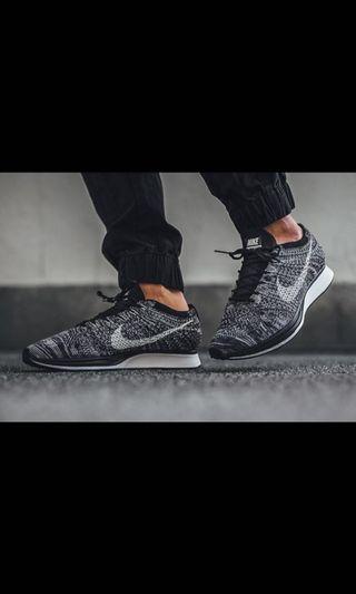 Nike Flyknit Racer Oreo 2.0