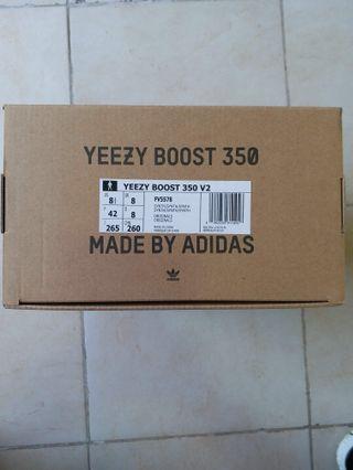 yeezy 350 synth 9 5 Men s Fashion Carousell Singapore