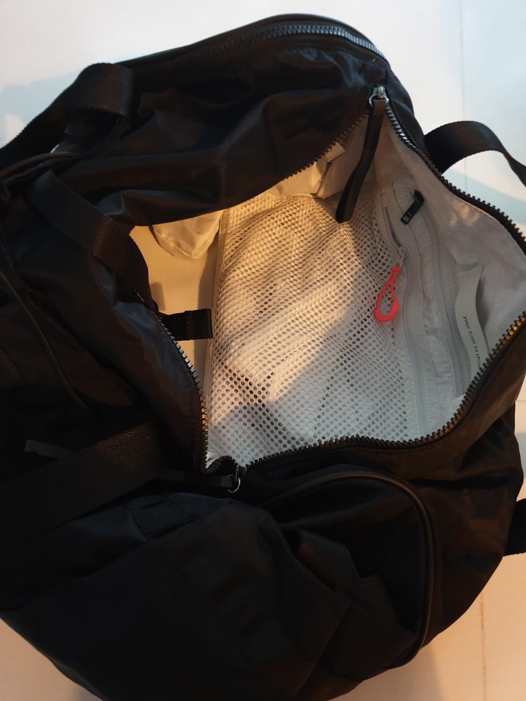 Lululemon run ways duffel online