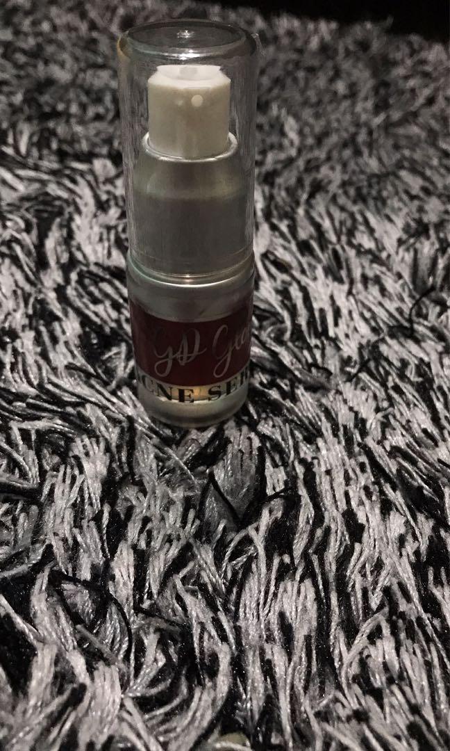 Acne Serum Gd Glow By Gisca Dmelia Kesehatan Kecantikan Kulit Sabun Tubuh Di Carousell