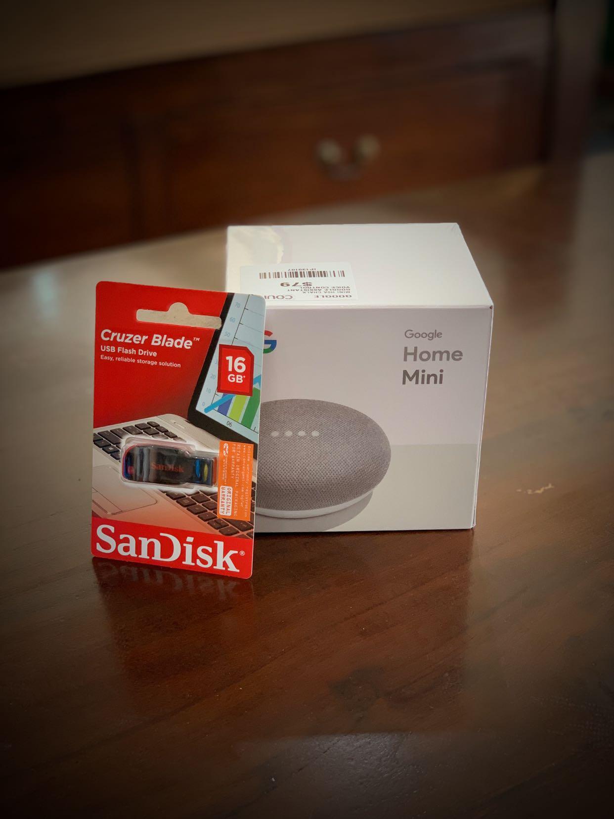 google home mini lights flashing