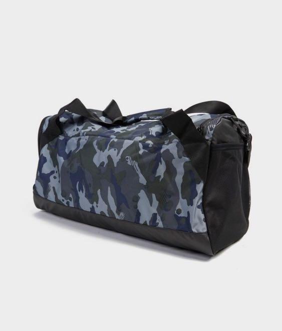 nike brasilia camo duffle bag