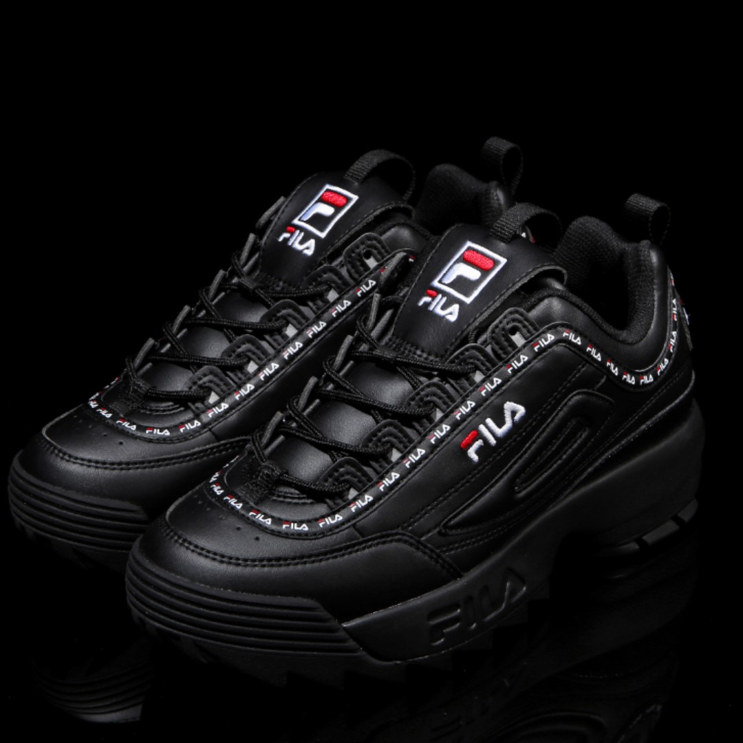 fila disruptor black holographic