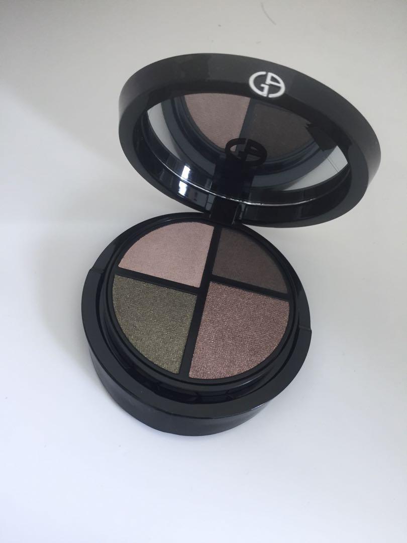 eye quattro eyeshadow palette