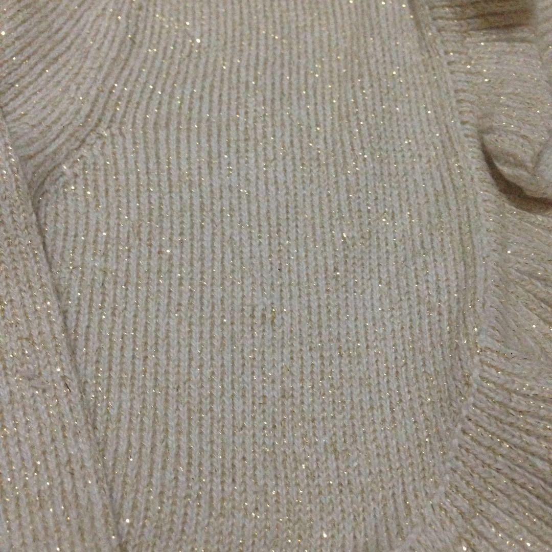 Gymboree Shrug (Category: Babies & Kids Fashion) located in Taytay. Submitted by frnssh (Listing ID 237350191, Image 3). Description: This one is so pretty in person! A personal favorite 💖 Size : 12-18 months .