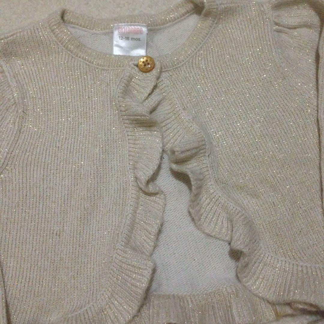Gymboree Shrug (Category: Babies & Kids Fashion) located in Taytay. Submitted by frnssh (Listing ID 237350191, Image 2). Description: This one is so pretty in person! A personal favorite 💖 Size : 12-18 months .