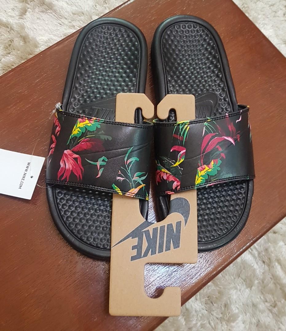 womens nike slides size 6