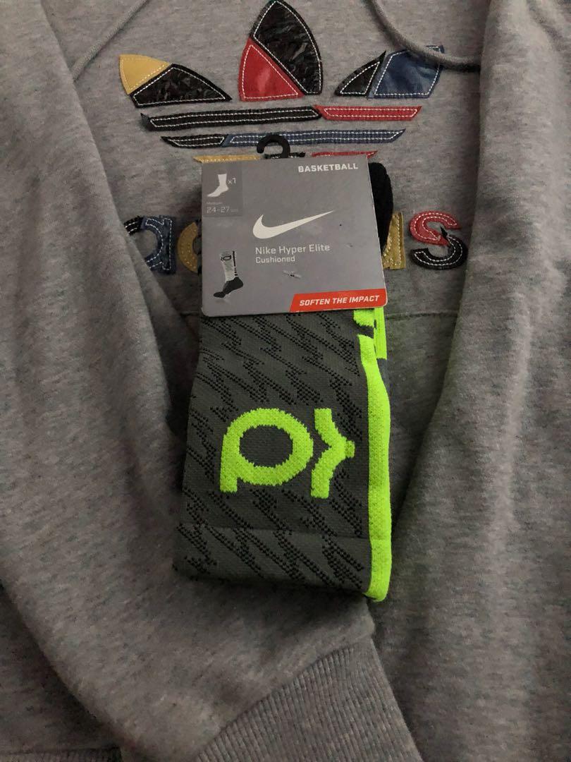 Nike kd hyper elite basketball crew socks (Category: Activewear) located in Pasay City. Submitted by vinsanity41546 (Listing ID 237429963, Image 1). Description: Original and brandnew Nike KD hyper elite crew basketball socks Sz medium 24-27cm Selling it for 450 (srp 895).