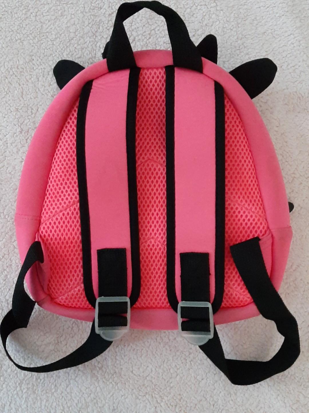 QRose Toddler 3D Cow Bag (Category: Diaper Bags & Wetbags) located in Mandaluyong City. Submitted by stellarstuffandshop (Listing ID 237349480, Image 3). Description: Selling this cute 3D bag by QRose Needs cleaning PM for details.