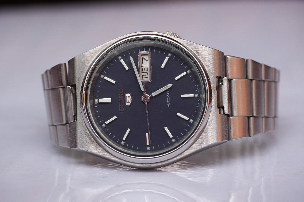 Seiko 5 Cal 7009 Automatic, Men's Fashion, Watches & Accessories, Watches  on Carousell