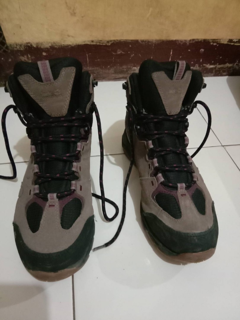 Sepatu Gunung Jack Wolfskin Fesyen Pria Sepatu Sepatu Boot Di Carousell