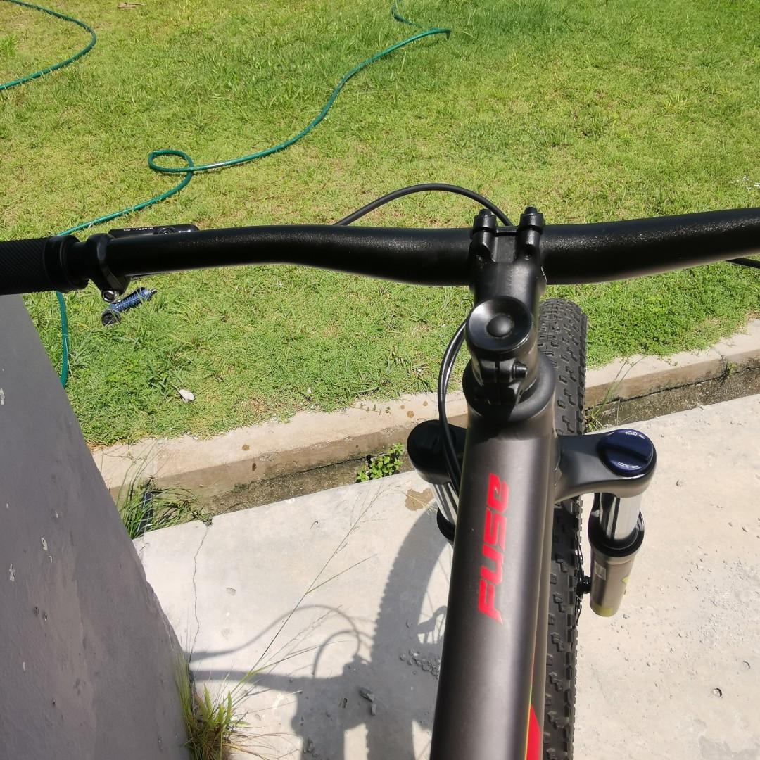 Specialized Fuse 6fattie Mountain Bike MTB Sports Equipment