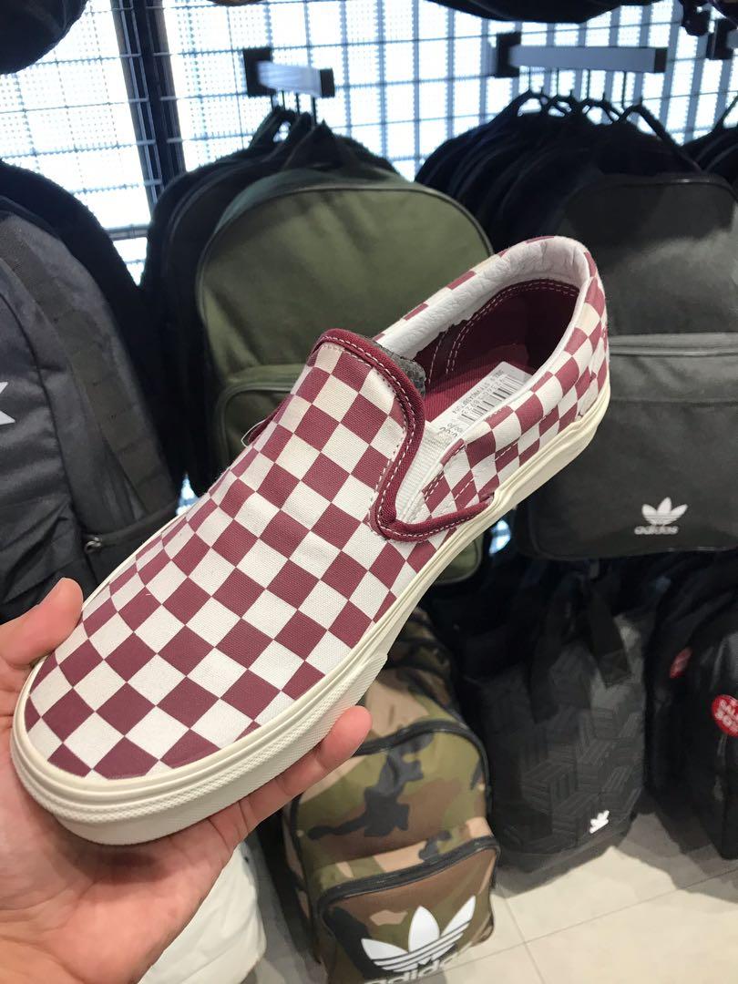maroon checkerboard slip on vans