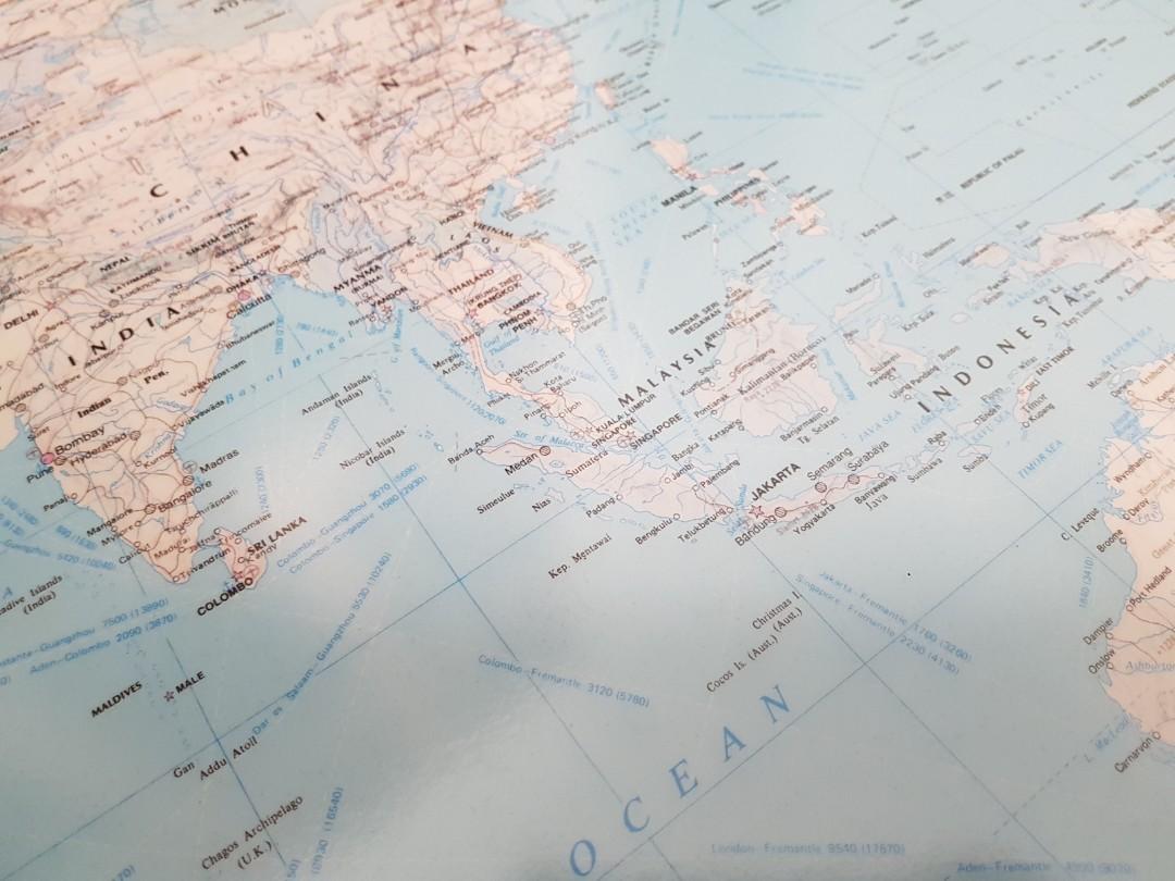 Wallmounted World Map (122 x 78cm), Hobbies & Toys, Stationery & Craft