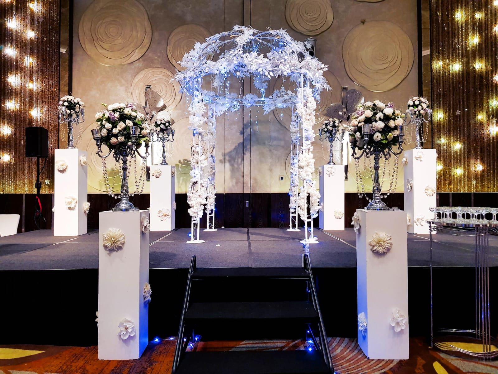 Winter Wonderland Wedding Decoration At W Hotel Lifestyle