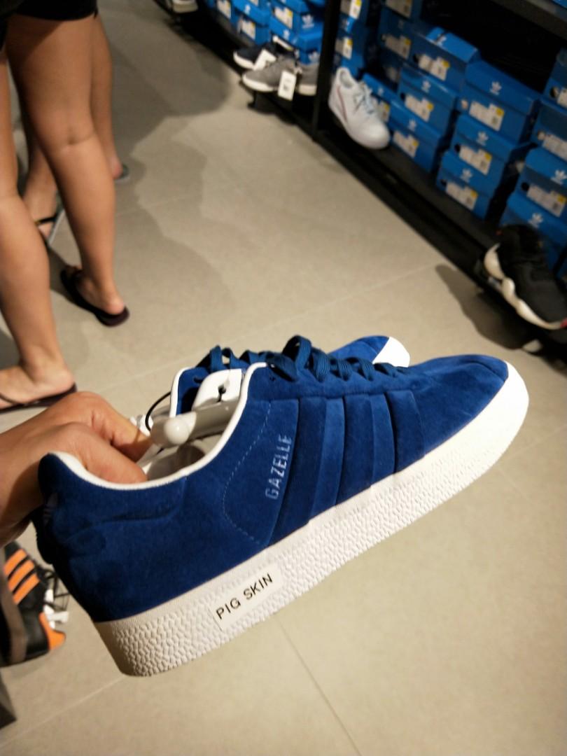 gazelle stitch and turn blue