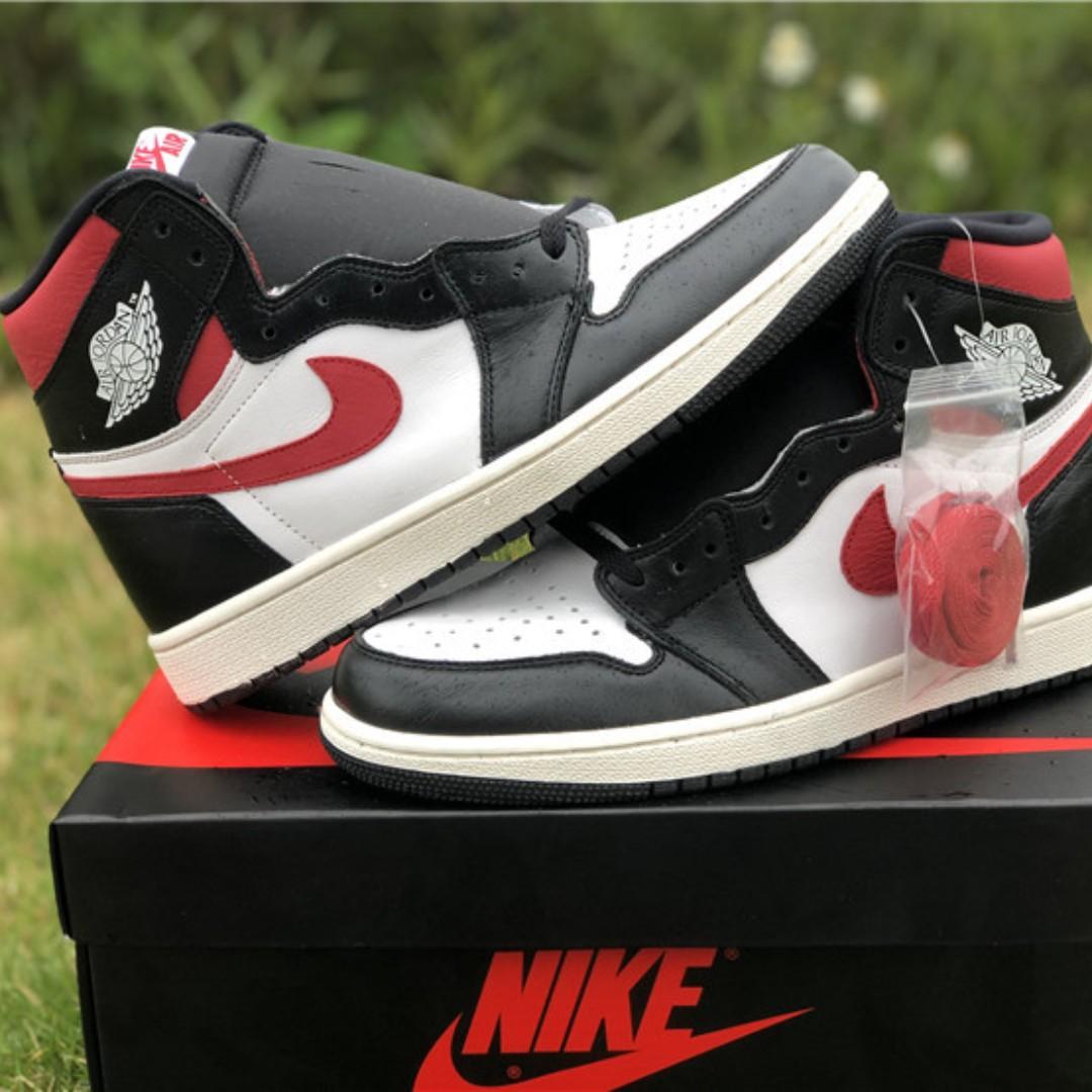 bred toe travis scott