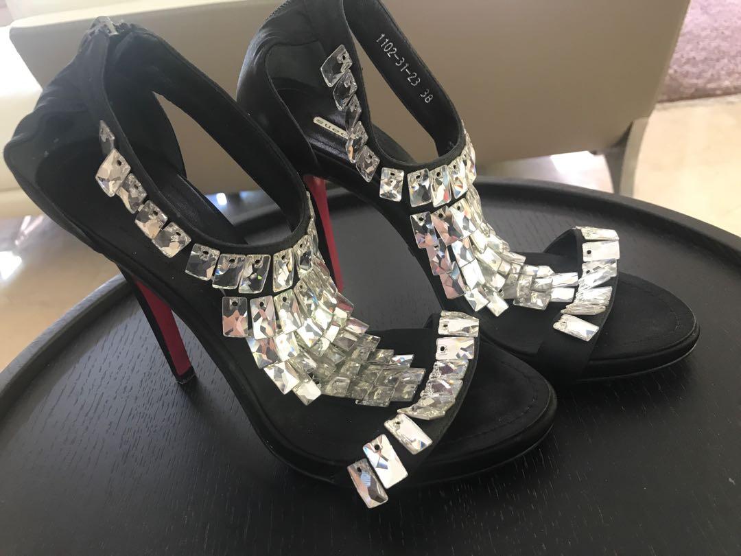 Sale 50 off Authentic Suecomma Bonnie Black Heels