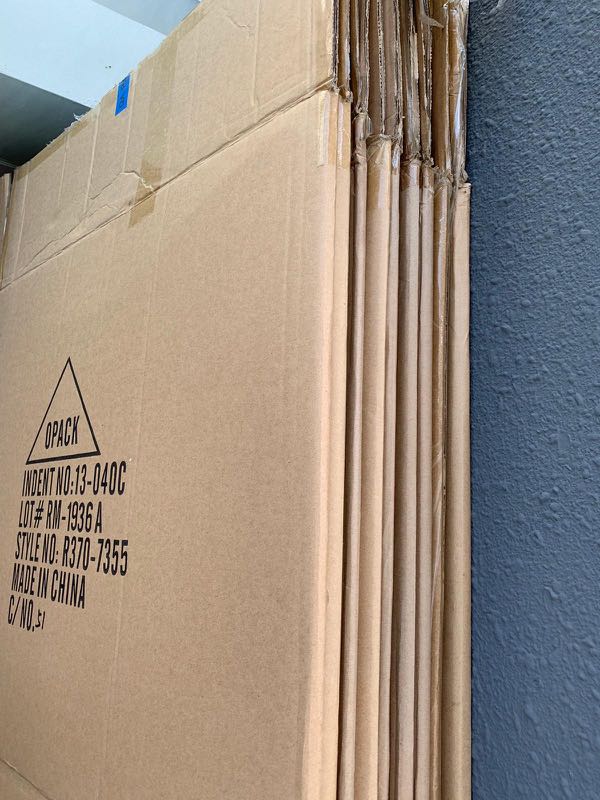 Carton box large size for sale, Everything Else on Carousell