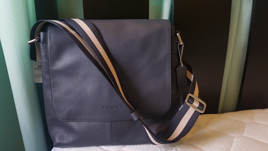 COACH Messenger Bag For Men / Navy Blue 