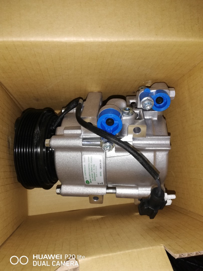 Ford escape 2002 up ac compressor, Car Parts & Accessories on Carousell