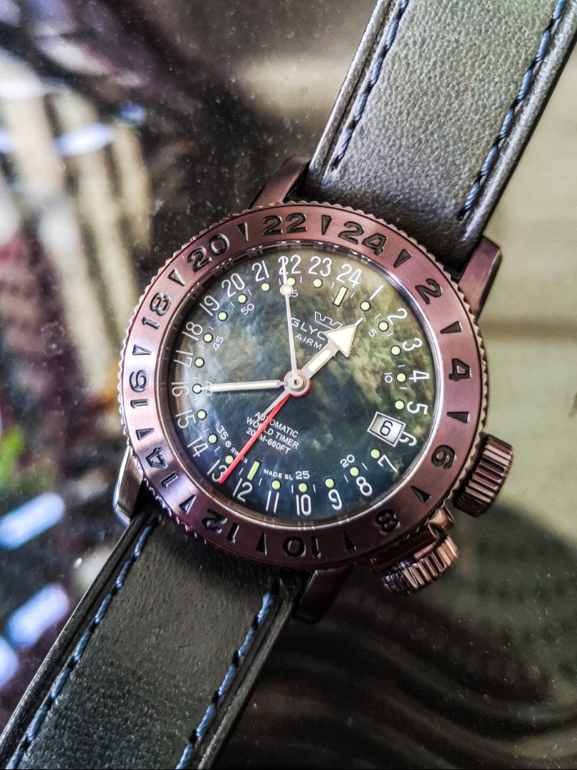 Glycine Airman Mother of Pearl Dial Men s Fashion Watches