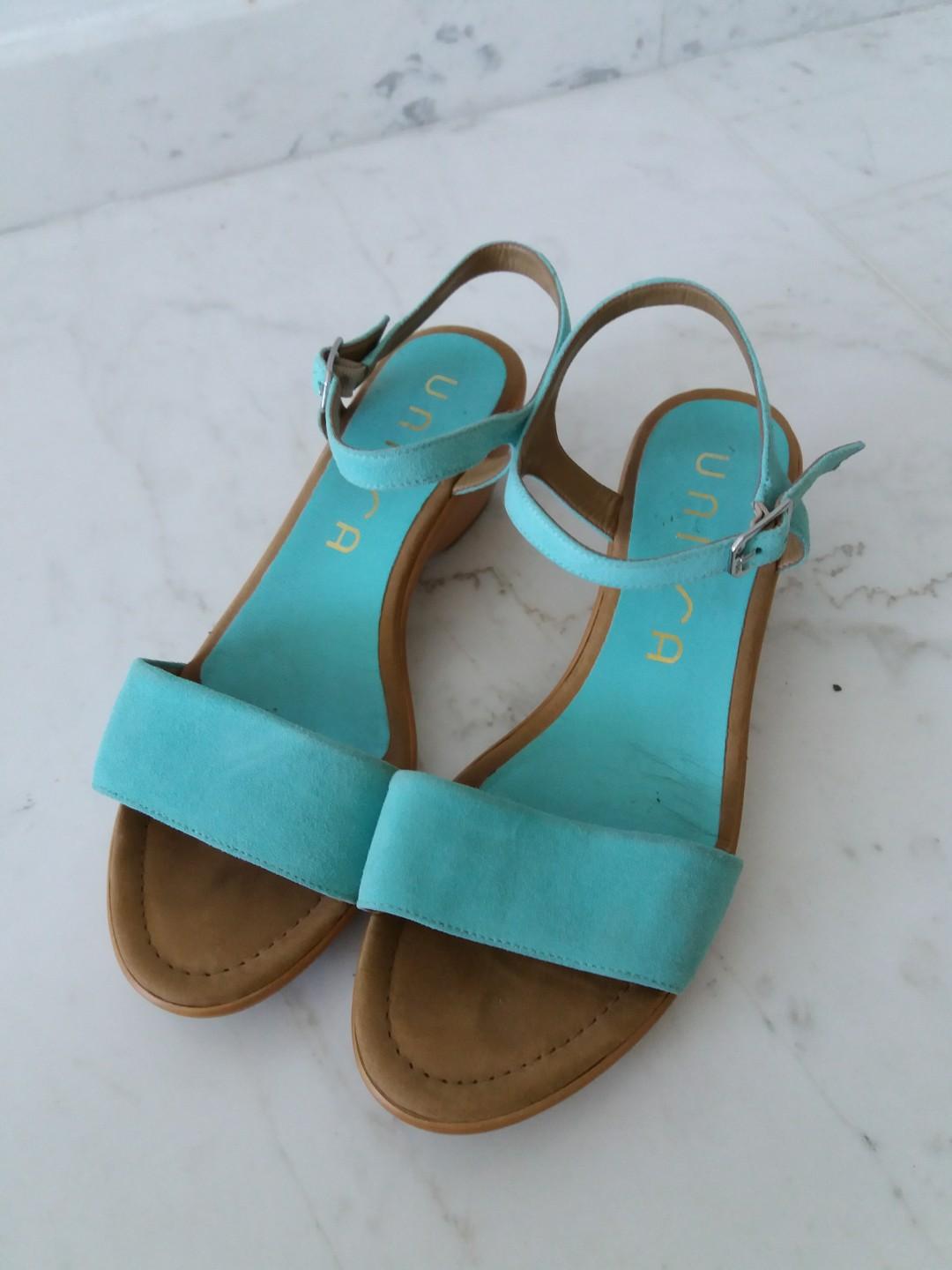 unisa blue sandals