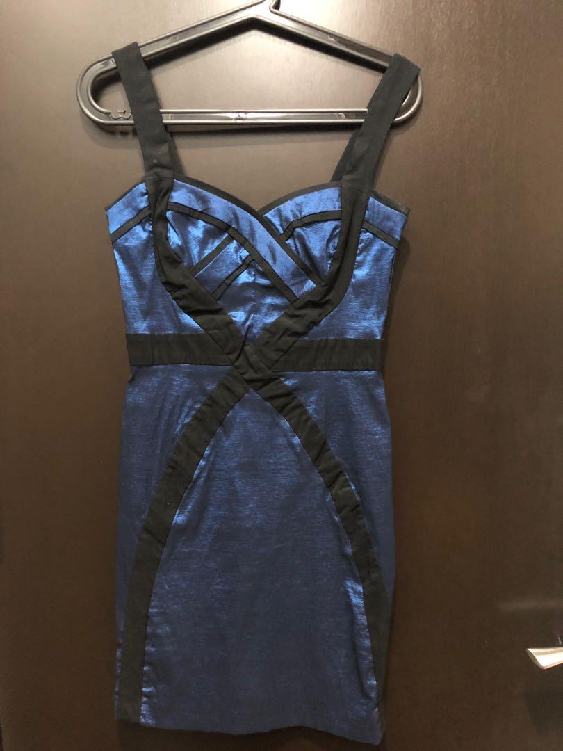 tiered dresses Petal and Pup Women's Lillee Maxi Dress Plunger The tie waist gives Roolee Floral Midi Dress My Height is:4'4