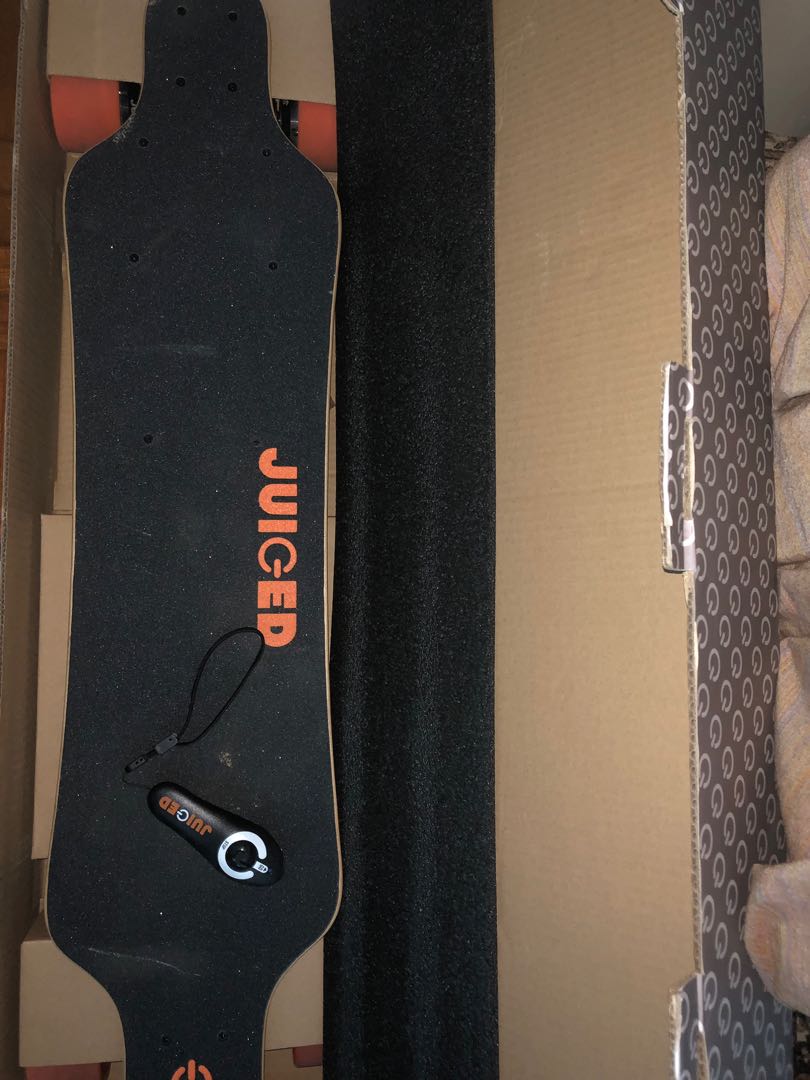 Juiced electric skateboard dual motor, Sports Equipment, Sports & Games