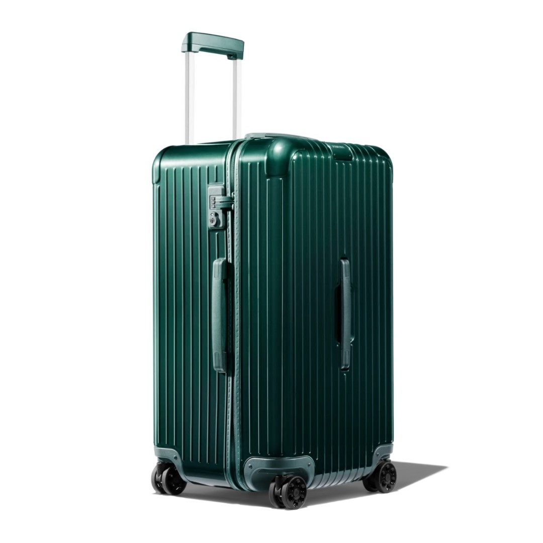 Rimowa essential top trunk price