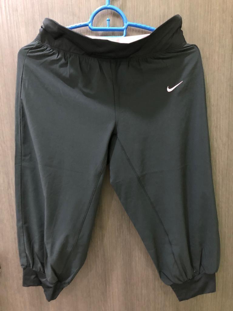 nike womens crop pants