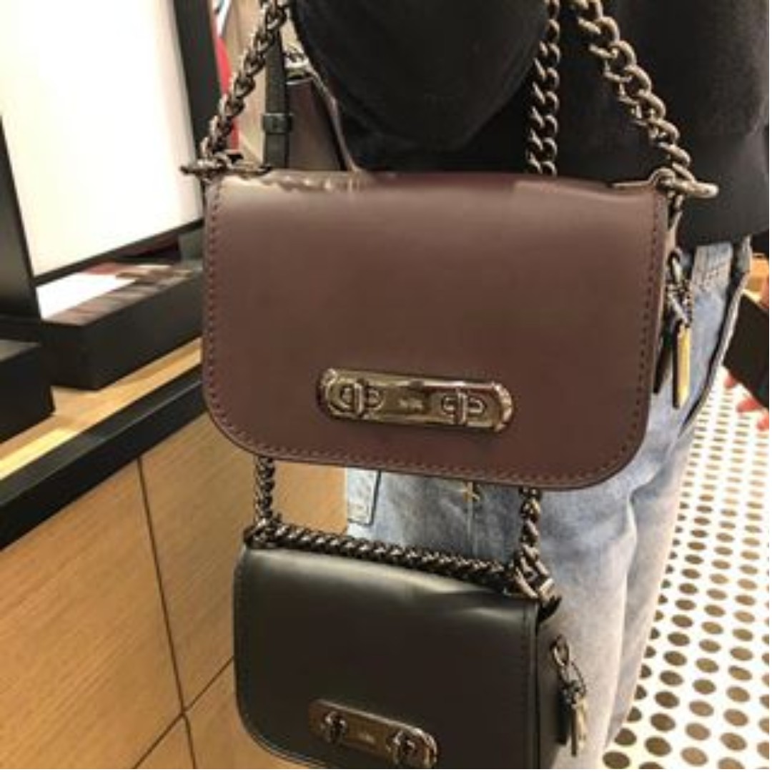 Original Outlet Coach Swagger Shoulder 20 Luxury Bags Wallets