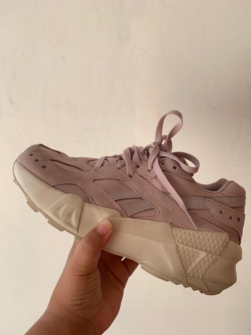 reebok aztrek lilac
