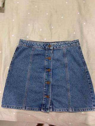 (Category: ) located in . Submitted by xxwendy (Listing ID 237786360, Image 1). Description: .