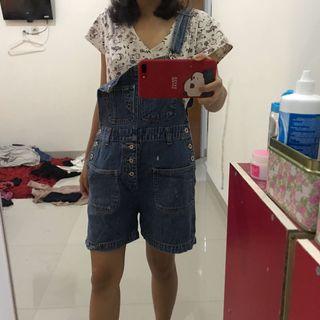 jumpsuit pendek