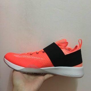 💯Authentic Nike Air Zoom Strong (Wmn)