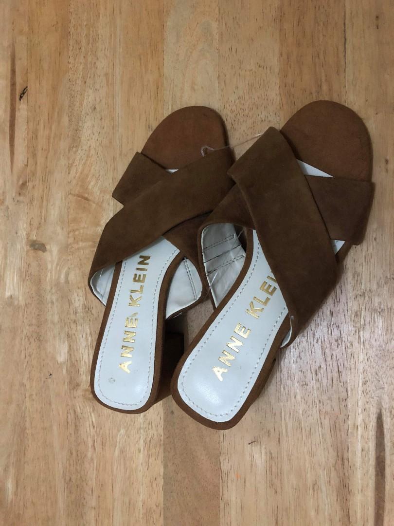 anne klein low heel shoes