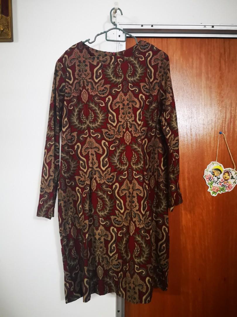 Baju Kurung Moden Batik Jakarta Women S Fashion Clothes Others On Carousell
