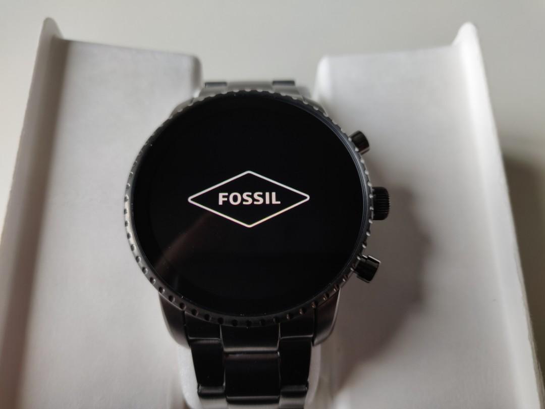 Fossil q explorist hr clearance gen 4 gunmetal smartwatch