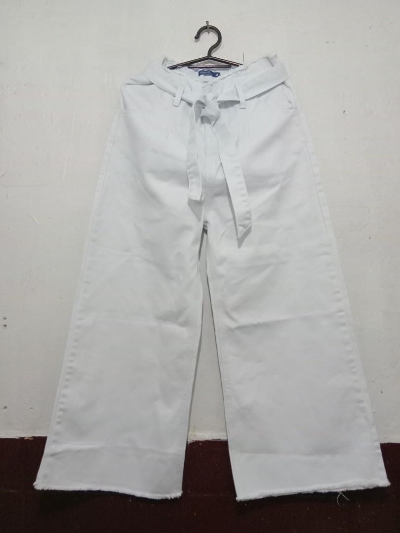 Square pants sale white outfit