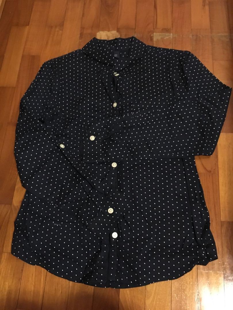 gap polka dot shirt