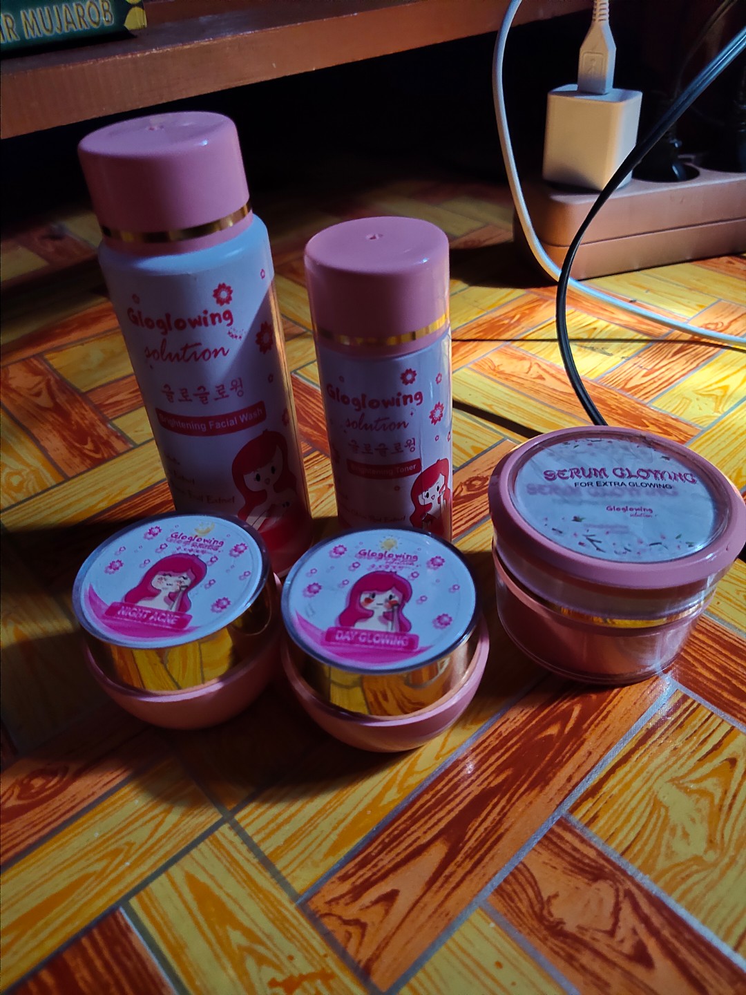 Glow Glowing Skincare Acne Kemasan Baru Ya 1 Paket Ama Serum